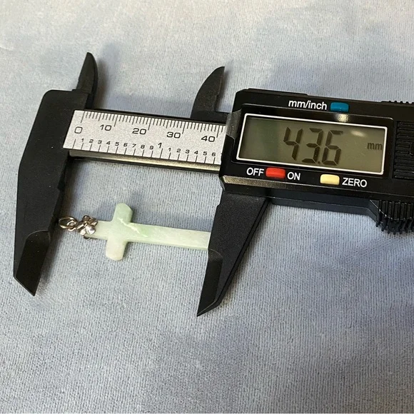 GENUINE NATURAL JADE Cross Pendant Set in Silver - Picture 4 of 9